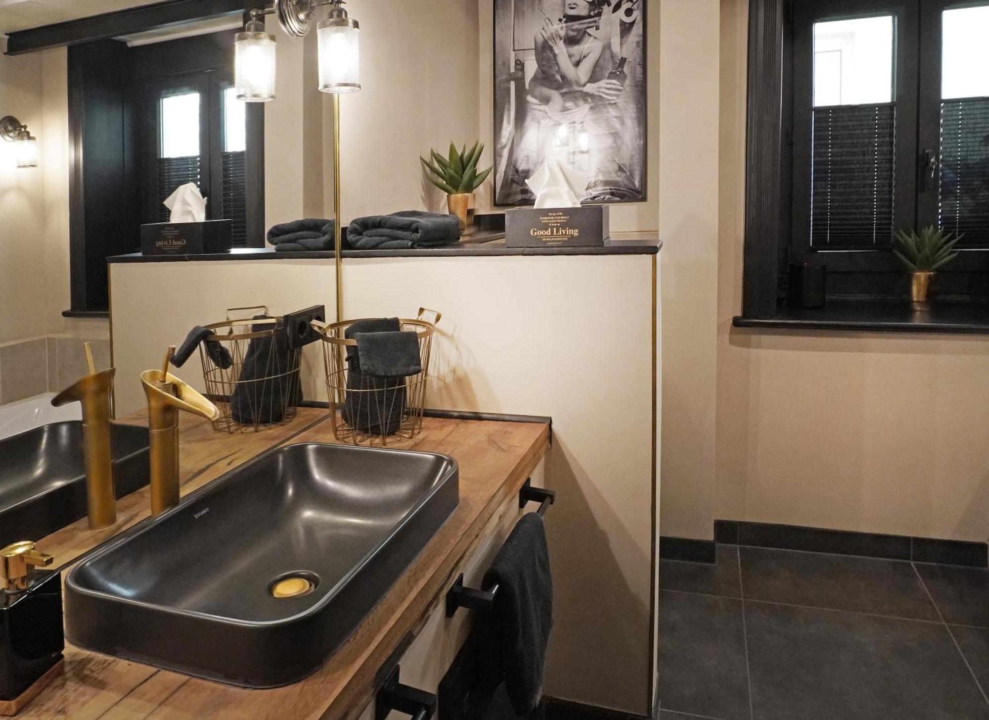 Black Suite 4 Luxus In Alsternaehe Hamburg-Harburg Exteriör bild